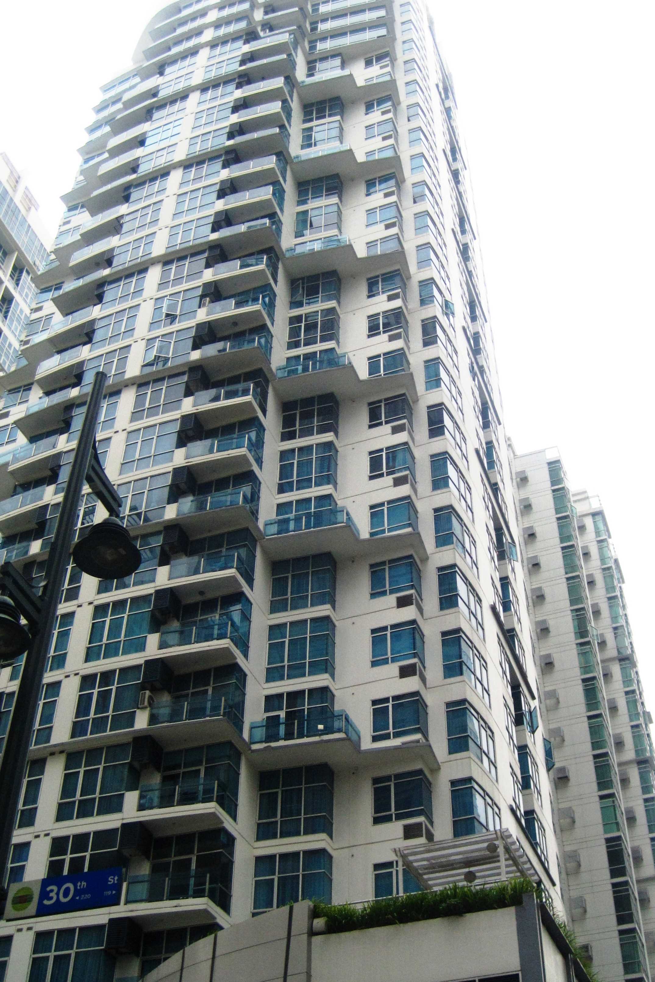 Blue Sapphire Residences KMC MAG Group Inc.